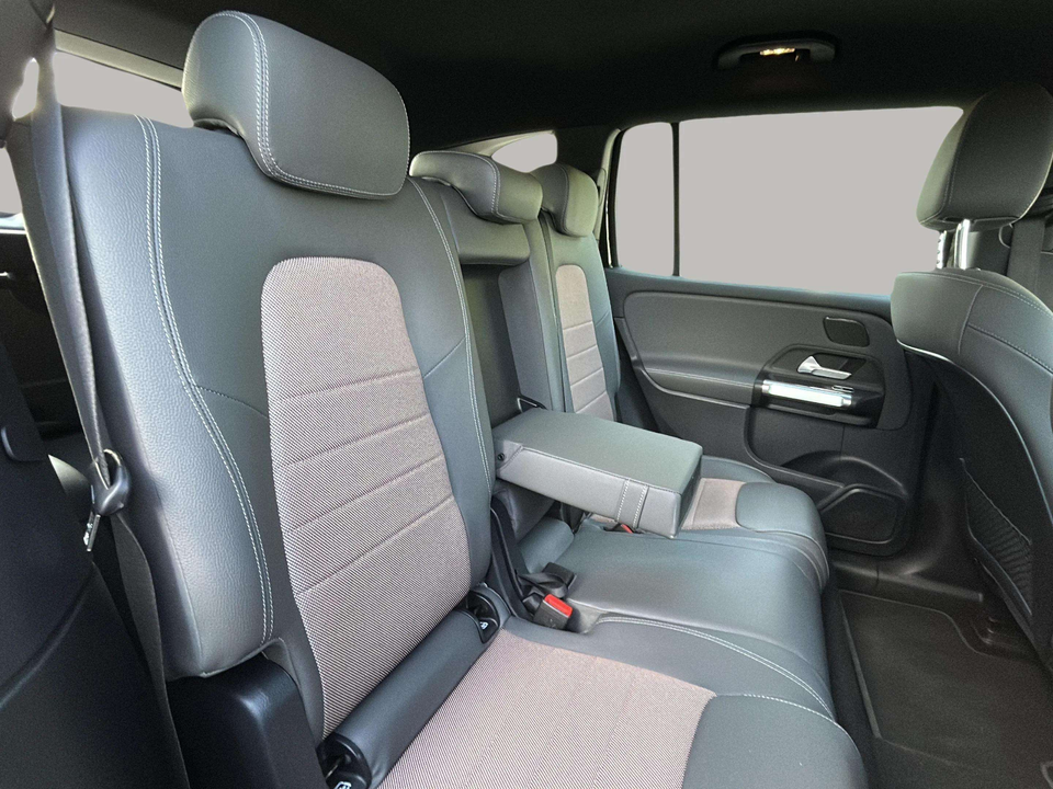 Mercedes EQB250 Electric Art 5d