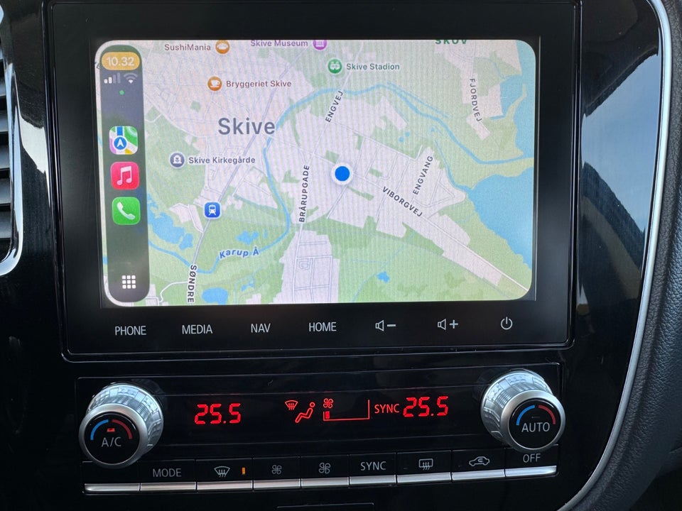 Mitsubishi Outlander 2,4 PHEV Limited CVT 4WD 5d