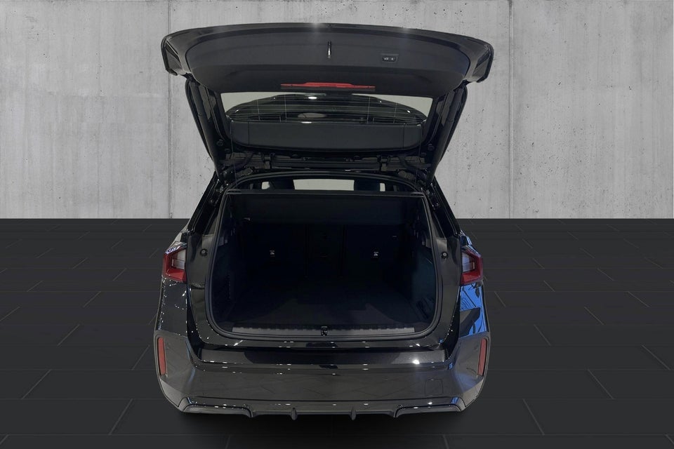 BMW iX1 eDrive20 M-Sport 5d