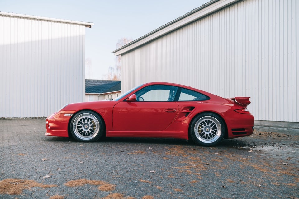 Porsche 911 Turbo 3,8 Coupé PDK 2d