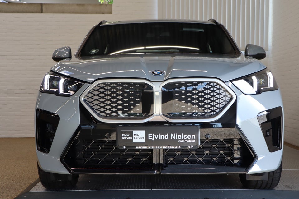 BMW iX2 eDrive20 M-Sport Premium 5d