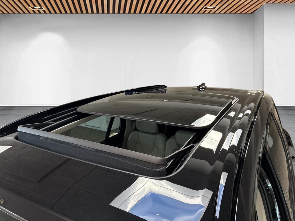 Volvo XC90 2,0 T8 ReCharge Ultra Dark aut. AWD 7prs 5d