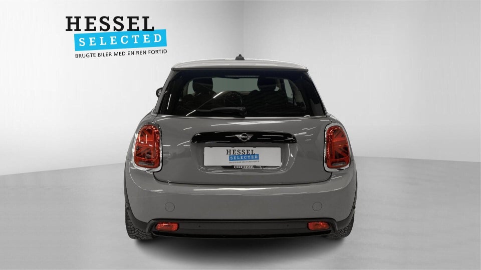 MINI Cooper SE Essential 3d