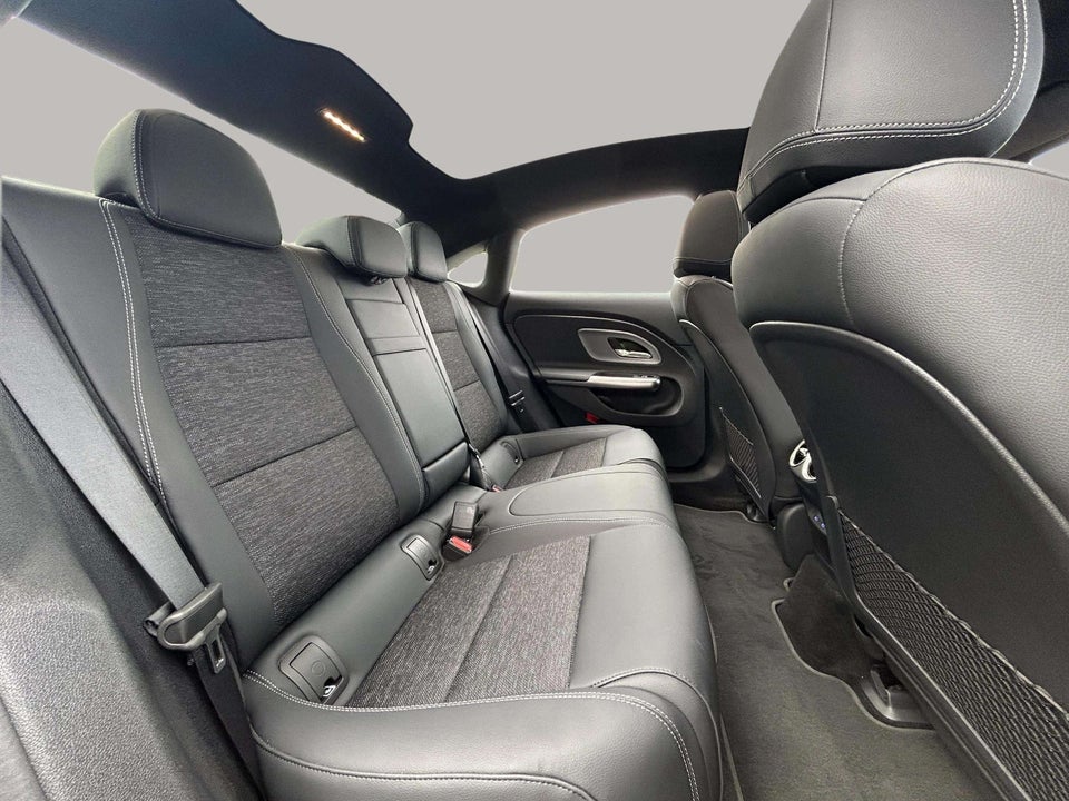 Mercedes CLA250+ EQ Progressive Advance Plus 4d