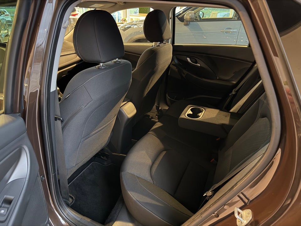 Hyundai i30 1,6 CRDi 110 Premium 5d