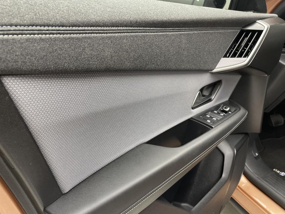 Opel Grandland-e 73 GS Sky 5d