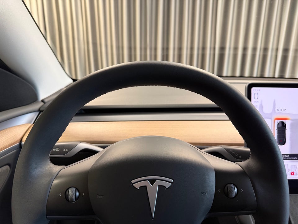 Tesla Model Y Long Range AWD 5d
