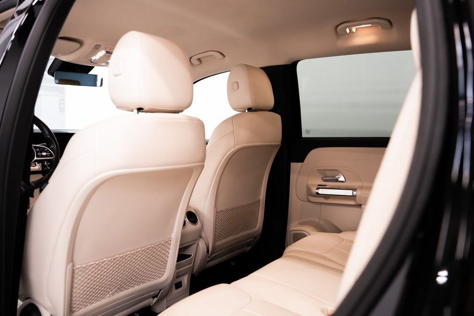 Mercedes EQB300 4Matic 7prs 5d