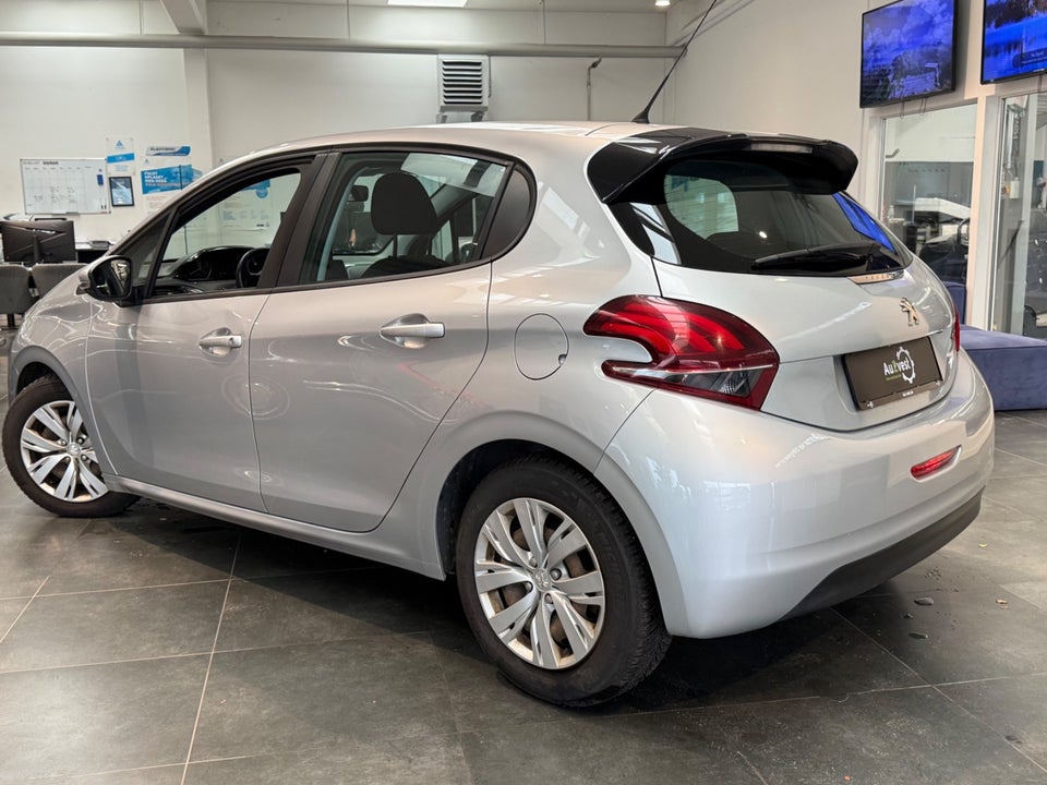 Peugeot 208 1,6 BlueHDi 100 Active 5d