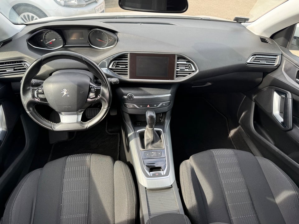 Peugeot 308 1,6 BlueHDi 120 Active SW EAT6 5d