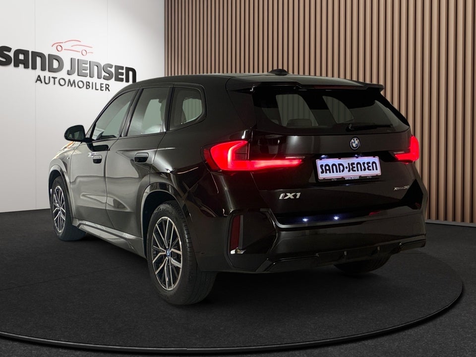 BMW iX1 xDrive30 M-Sport Premium 5d
