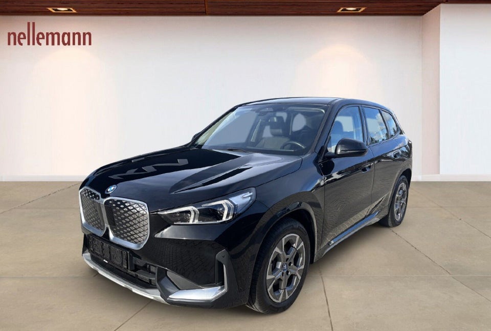 BMW iX1 eDrive20 X-Line 5d