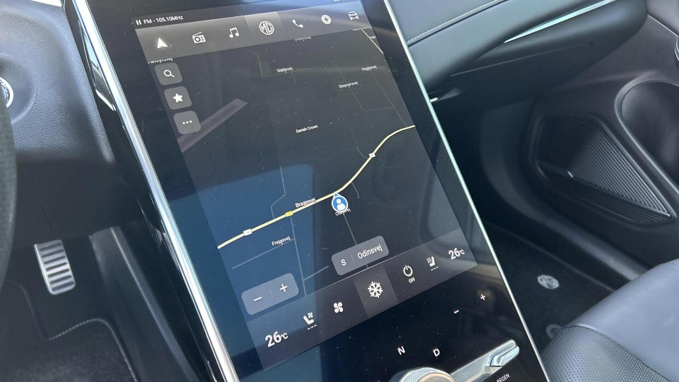 MG Marvel R Luxury 5d