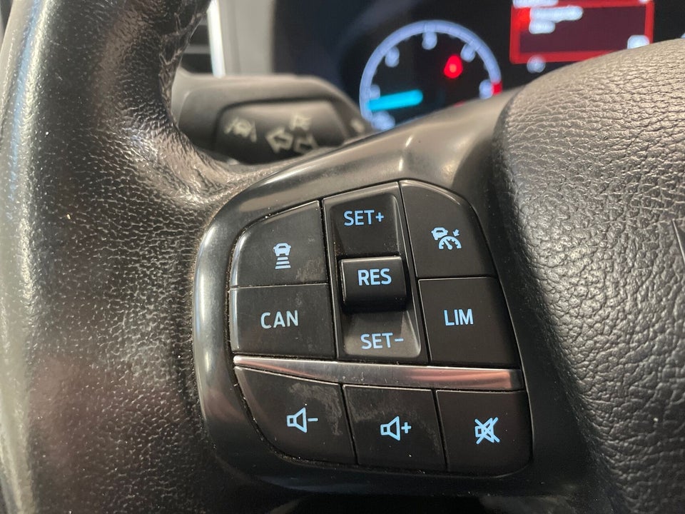 Ford Transit Custom 320L 2,0 TDCi 185 Sport aut.