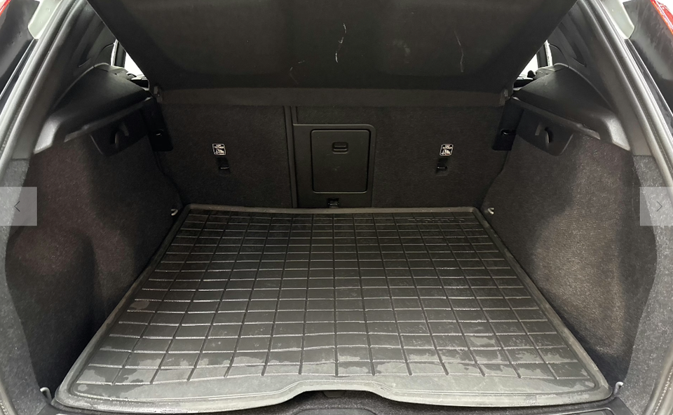 Volvo XC40 ReCharge Extended Range Core 5d