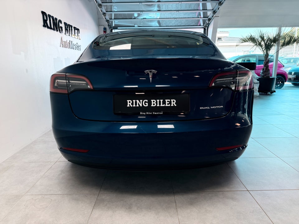 Tesla Model 3 Long Range AWD 4d