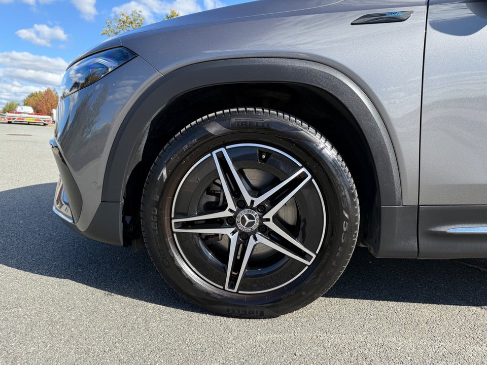 Mercedes EQB350 AMG Line 4Matic 7prs 5d