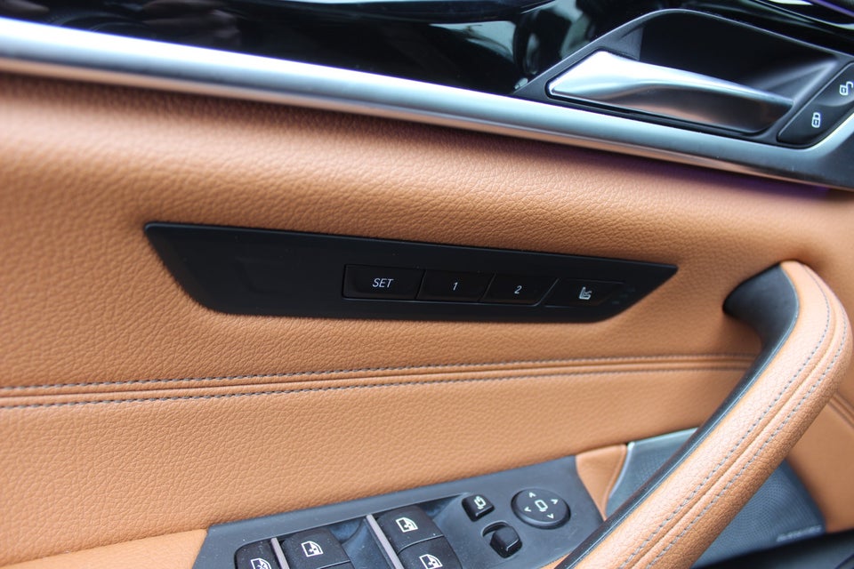 BMW M550i 4,4 xDrive aut. 4d