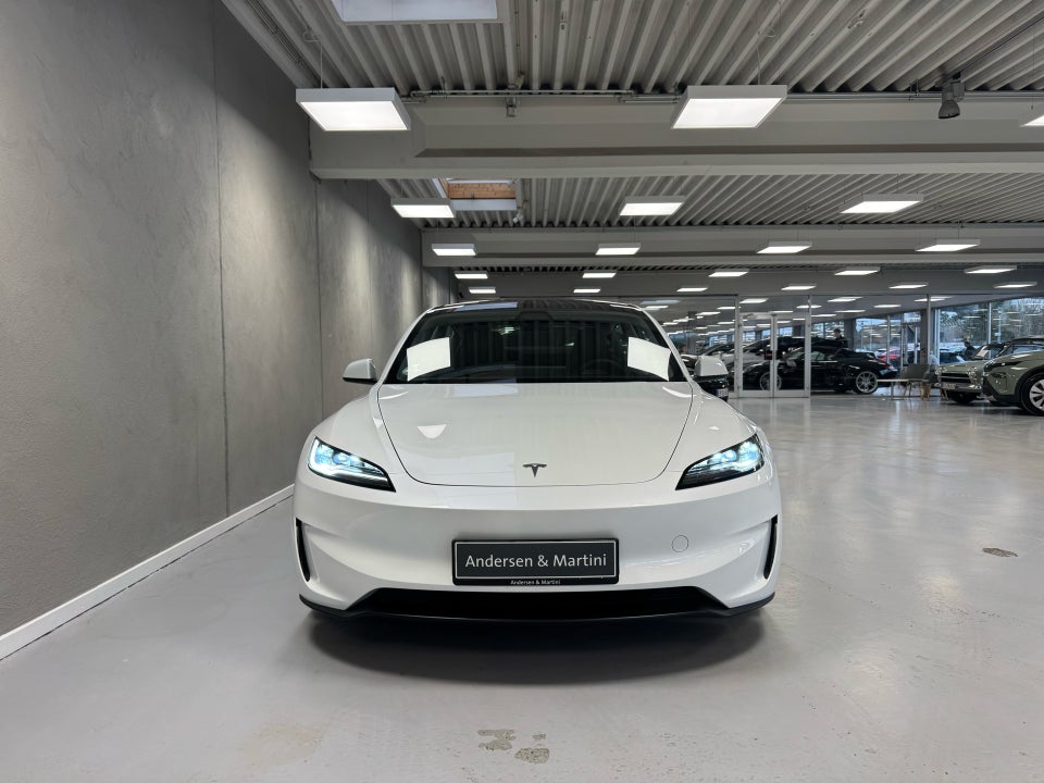 Tesla Model 3 Performance AWD 4d