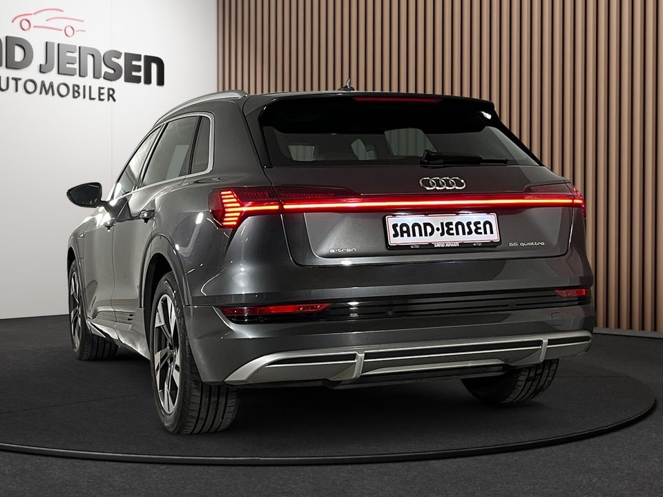 Audi e-tron 55 S-line quattro 5d