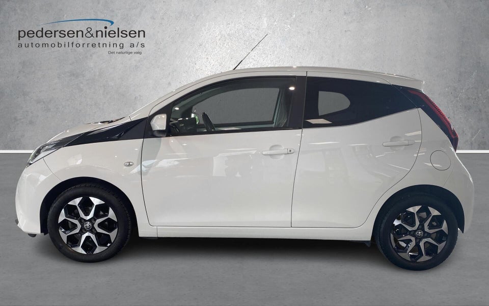 Toyota Aygo 1,0 VVT-i x-press 5d