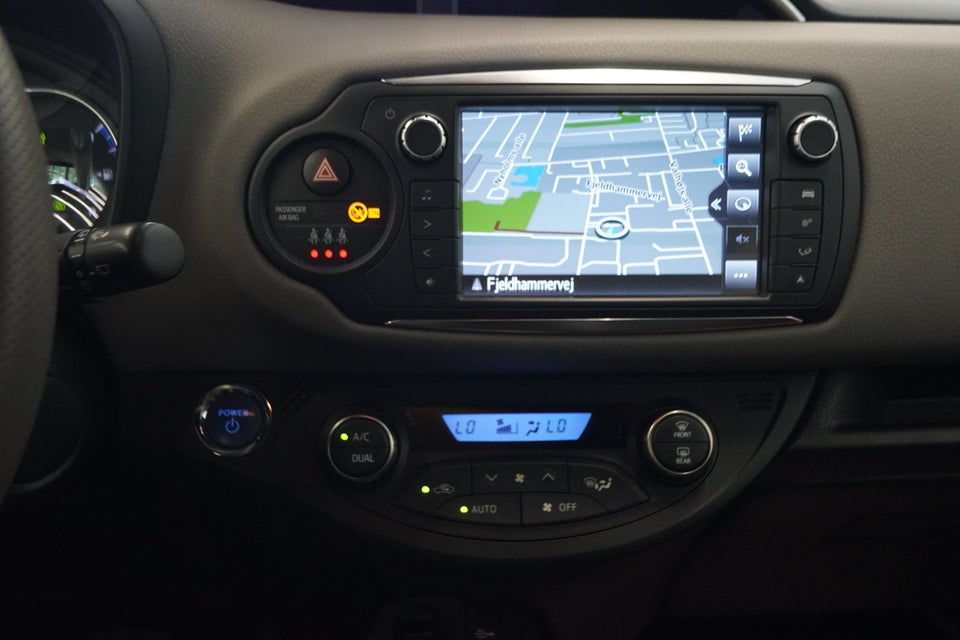 Toyota Yaris 1,5 Hybrid H2 Premium Luksus e-CVT 5d