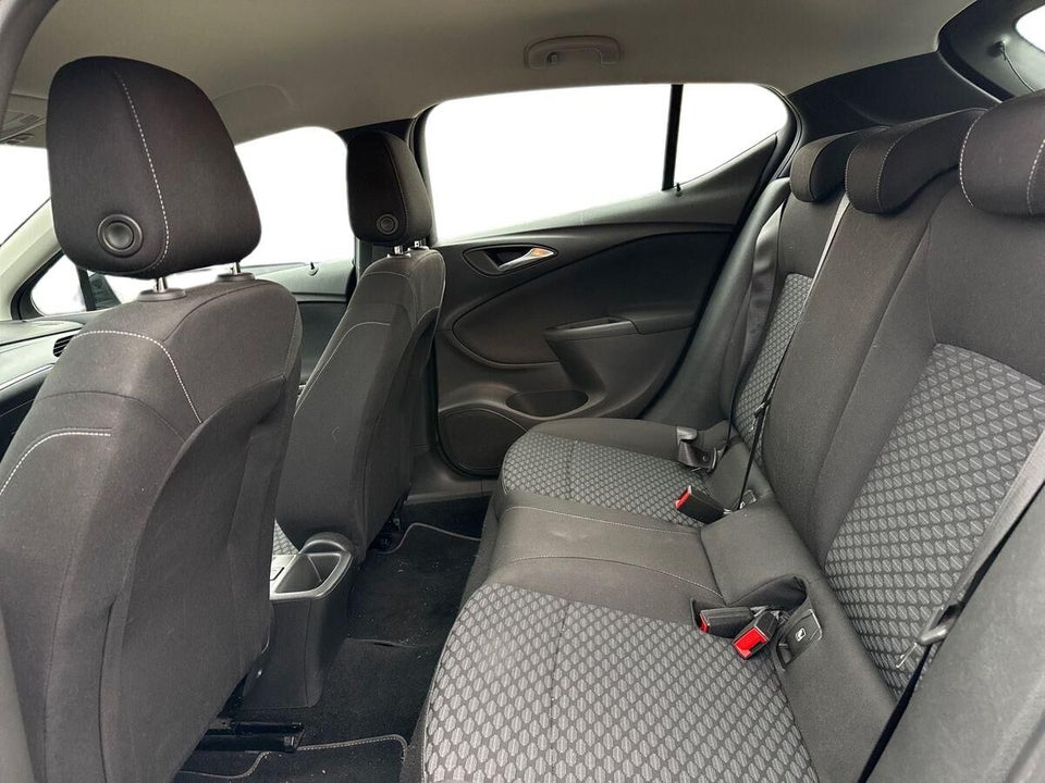 Opel Astra 1,2 T 110 Edition+ 5d