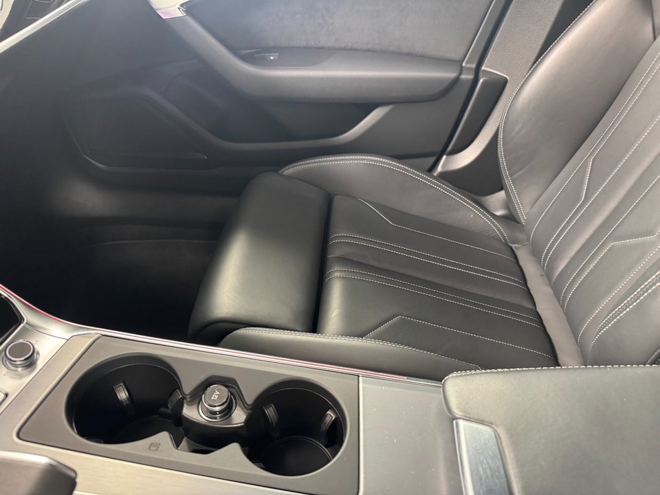 Audi A6 55 TFSi e S-line Avant quattro S-tr. 5d