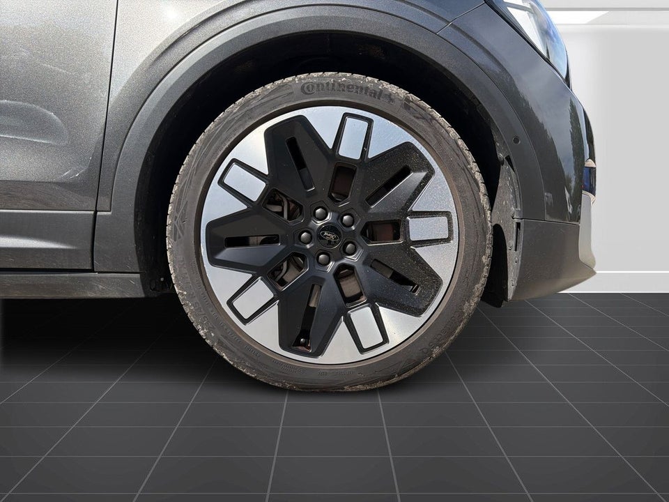Ford Explorer 77 Premium Extended Range 5d
