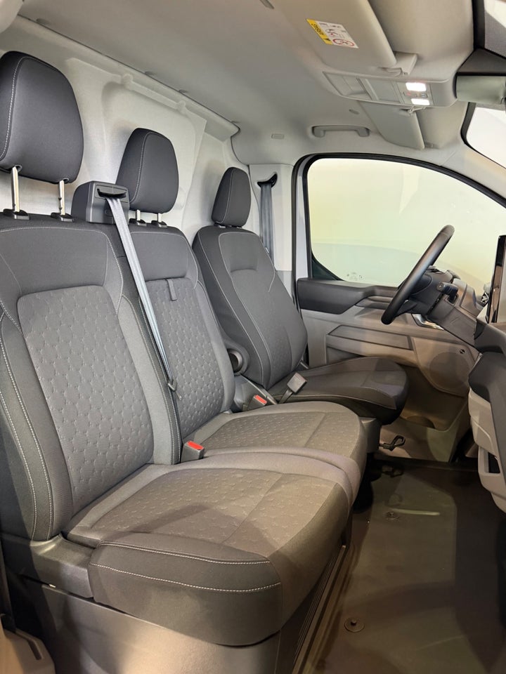 Ford E-Transit Custom 320S 64 Limited