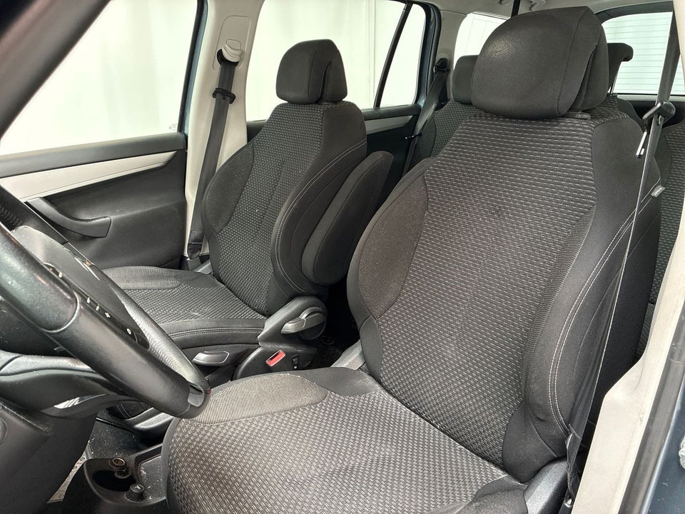 Citroën Grand C4 Picasso 1,8 16V Prestige 7prs 5d