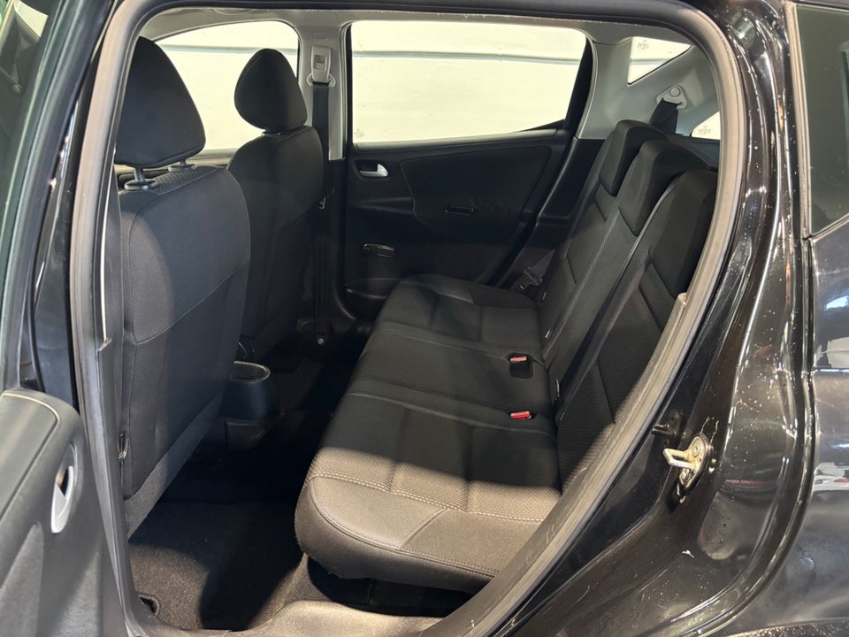 Peugeot 207 1,6 HDi 92 Active 5d