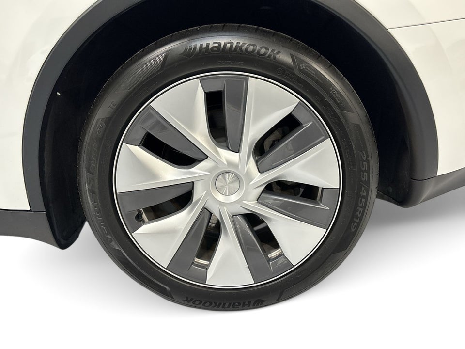 Tesla Model Y RWD 5d