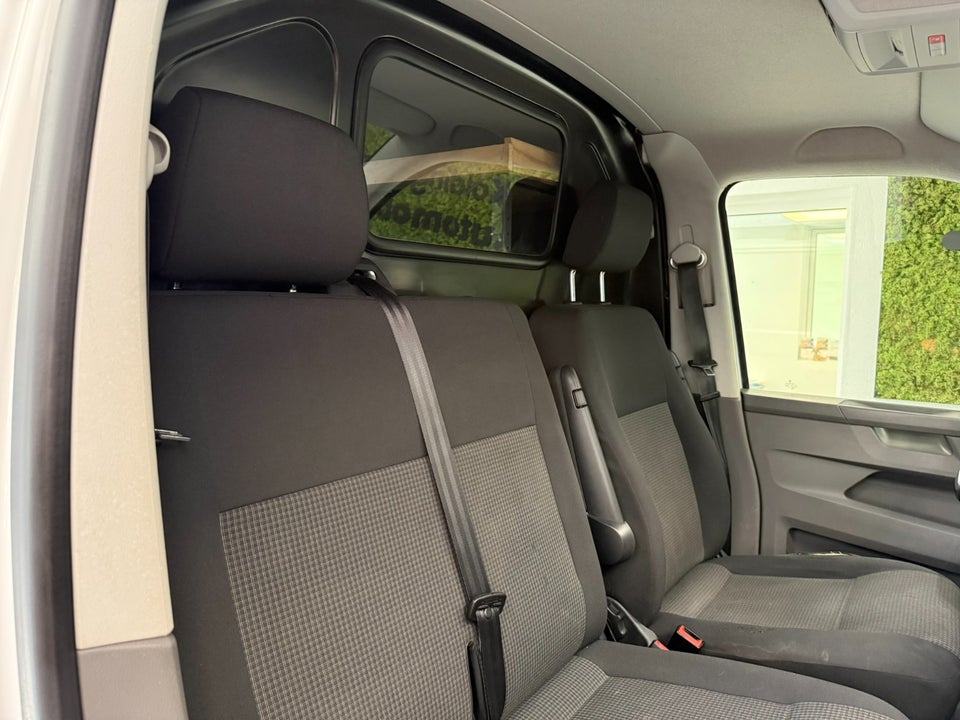 VW Transporter 2,0 TDi 150 Kassevogn DSG lang
