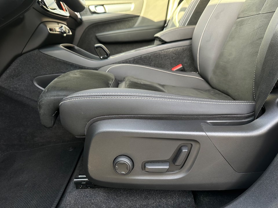 Volvo XC40 P6 ReCharge Plus 5d