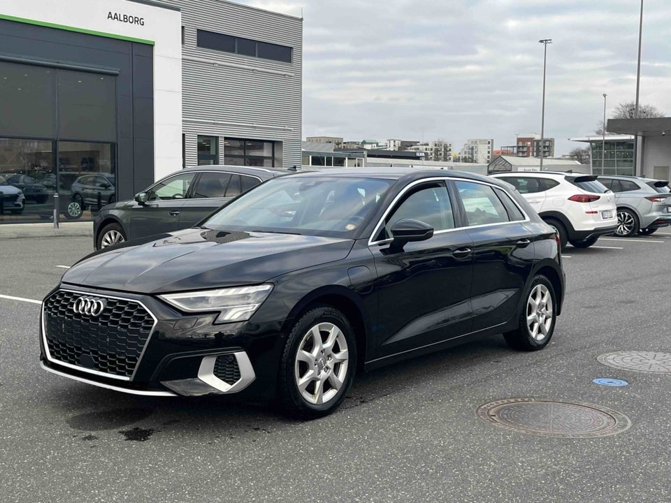 Audi A3 40 TFSi e Prestige Sportback S-tr. 5d