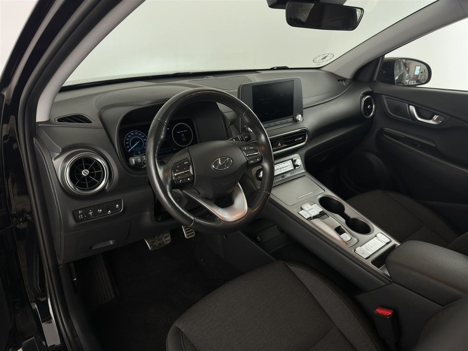Hyundai Kona 39 EV Essential 5d