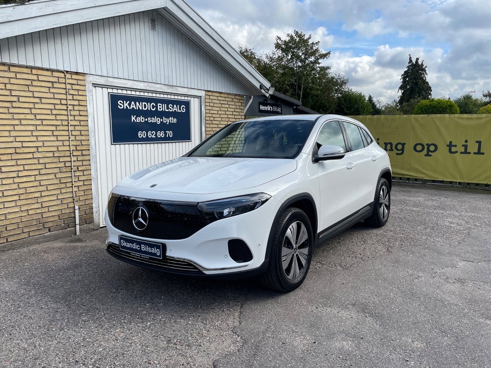 Mercedes EQA300 Progressive 4Matic 5d