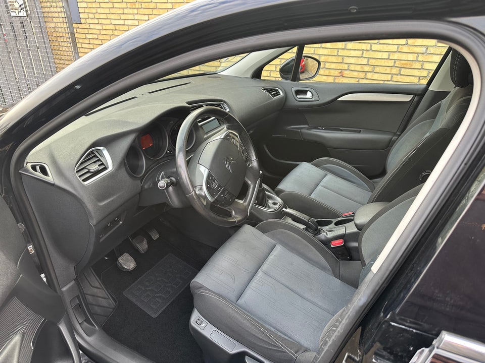 Citroën C4 1,6 HDi 92 Comfort 5d