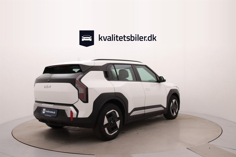 Kia EV3 58 Standard Range Access 5d