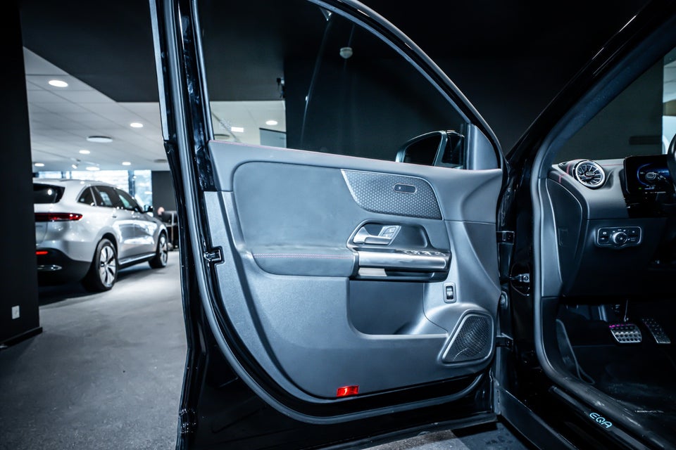 Mercedes EQA350 AMG Advance 4Matic 5d