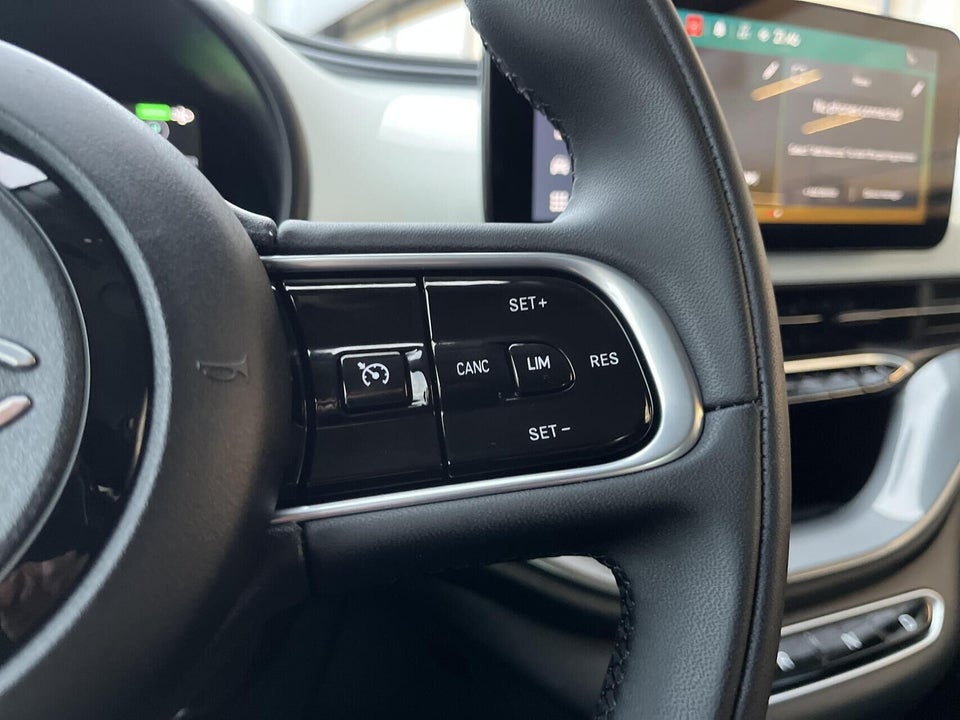 Fiat 500e 42 Icon 3+1 4d