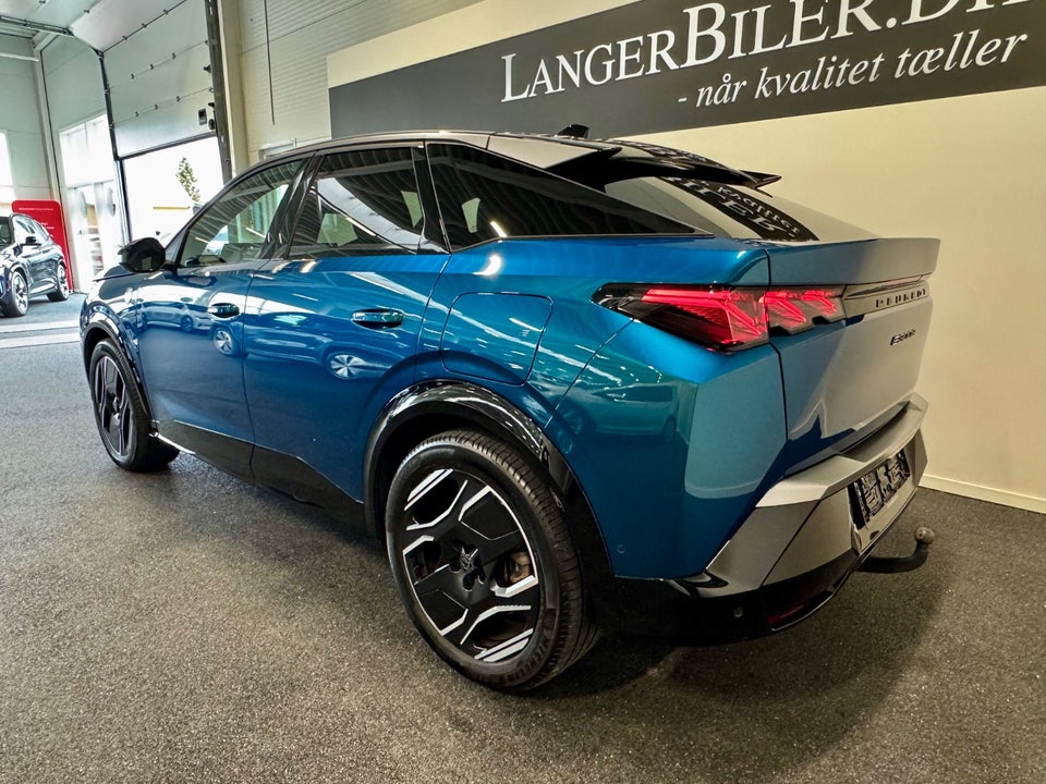 Peugeot e-3008 77 GT Pack 5d