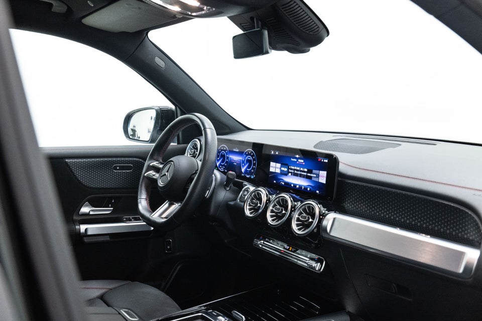 Mercedes EQB250+ AMG Advance 5d