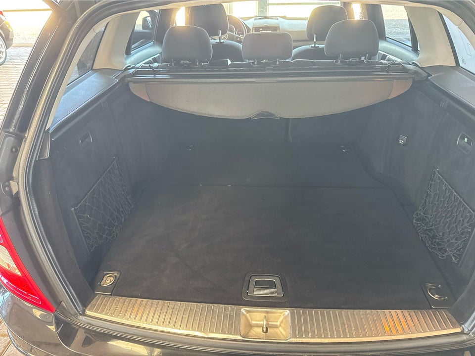 Mercedes C220 2,2 CDi Avantgarde stc. aut. BE 5d