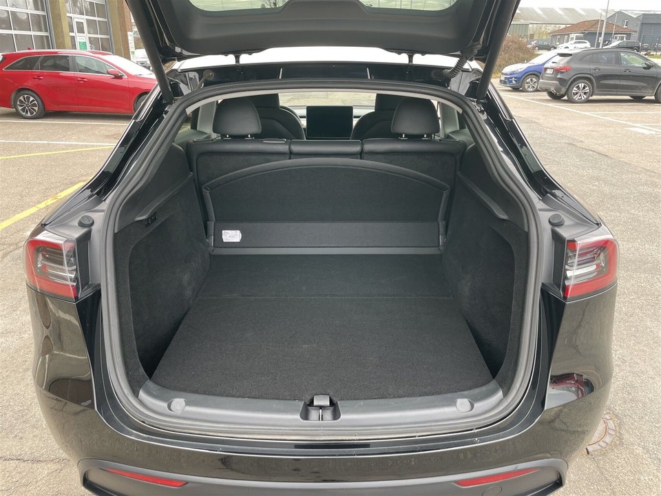 Tesla Model Y Long Range AWD 5d