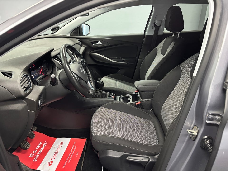 Opel Grandland X 1,5 CDTi 130 Enjoy 5d