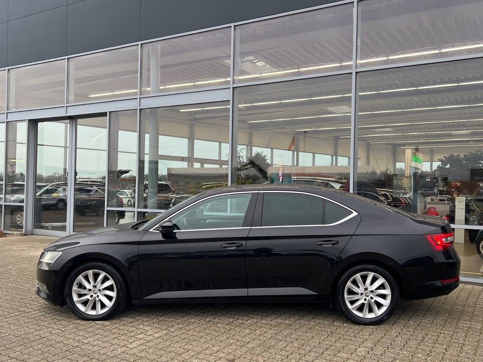 Skoda Superb 2,0 TDi 150 Business Edition DSG 5d