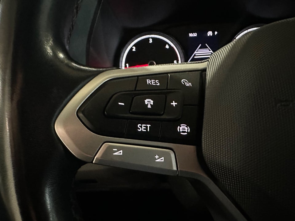 VW Transporter 2,0 TDi 150 Kassevogn DSG lang