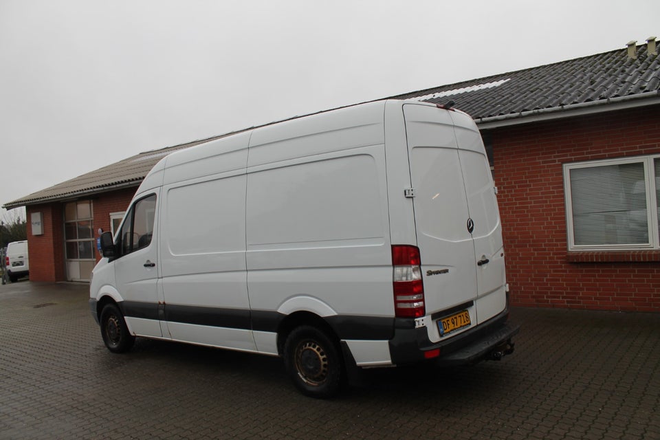 Mercedes Sprinter 216 2,2 CDi R2 Kassevogn 5d